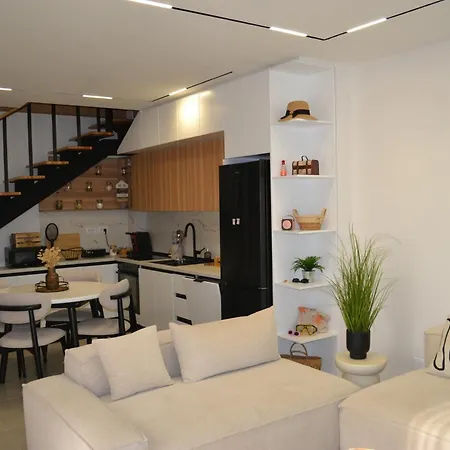 18 Villa *