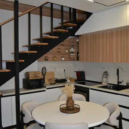 18 Villa