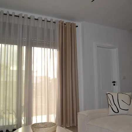 18 * Velipojë